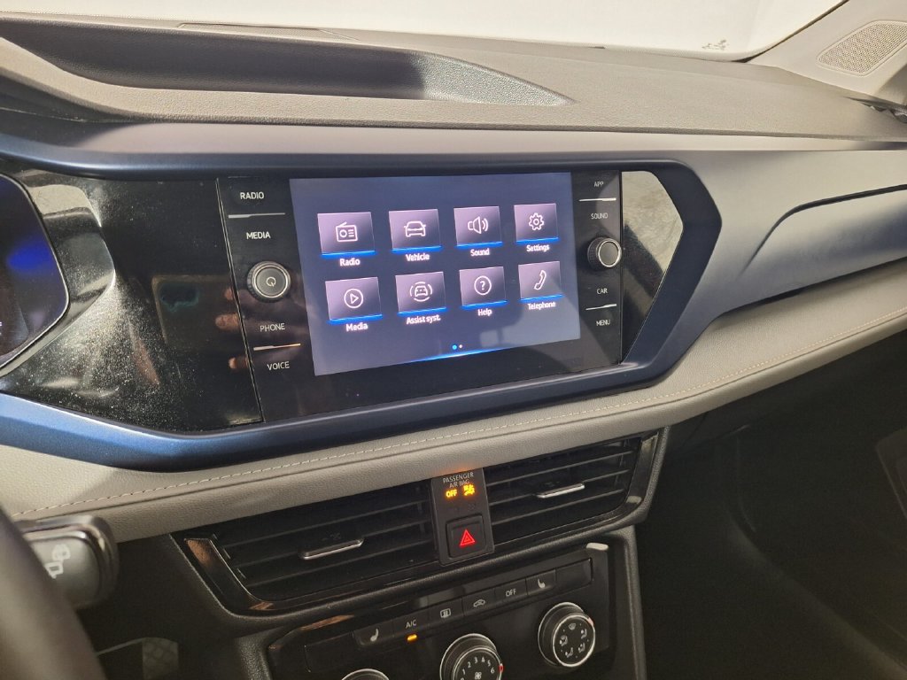 Used 2023 Volkswagen Taos SE FWD image 12
