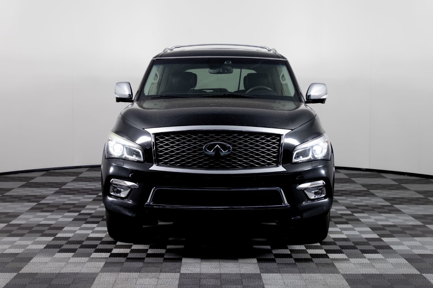 Used 2016 INFINITI QX80 4WD w/ Deluxe Technology Package image 11
