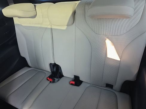 Used 2024 Hyundai Palisade Calligraphy image 20