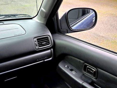 Used 2001 Nissan Pathfinder SE image 21