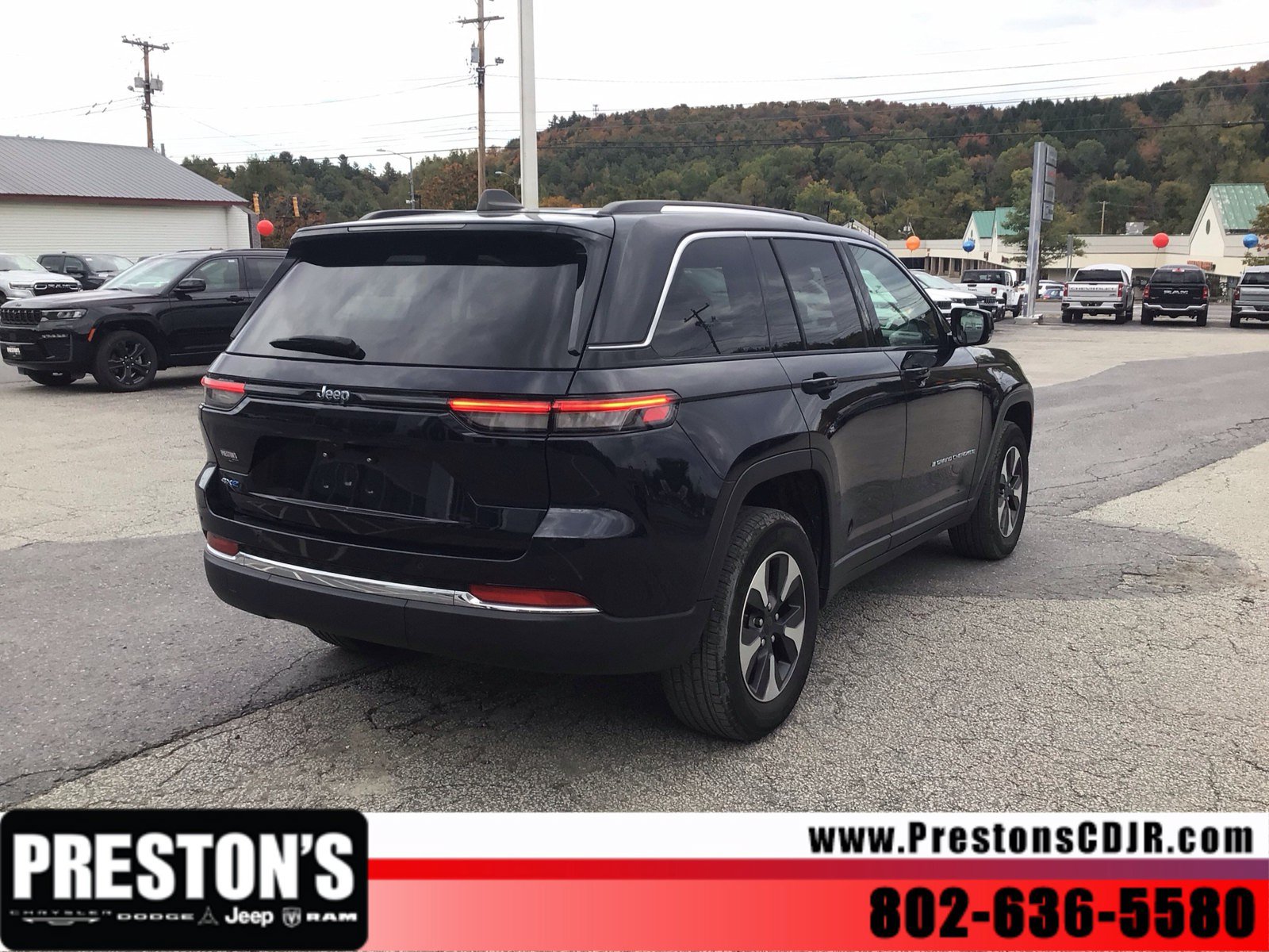 Used 2024 Jeep Grand Cherokee Limited 4xe AWD/4WD image 6