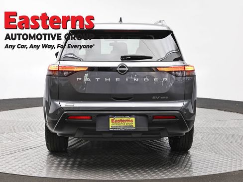 Used 2024 Nissan Pathfinder SV AWD/4WD image 6
