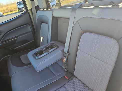 Used 2022 Chevrolet Colorado Z71 w/ Safety Package image 14
