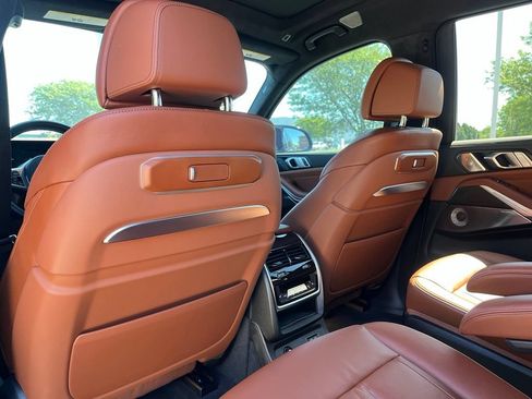 Used 2026 BMW X7 M60i AWD/4WD image 21