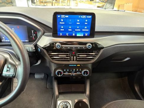 Used 2025 Ford Escape Active image 17