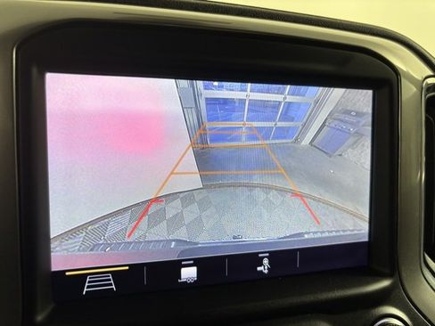 Used 2019 Chevrolet Silverado 1500 LTZ image 16