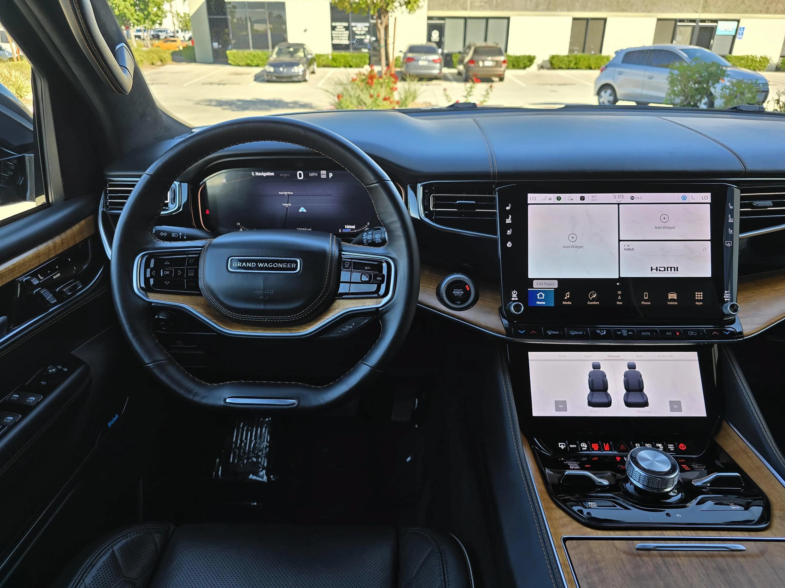 Used 2024 Jeep Grand Wagoneer L Series III AWD/4WD image 49
