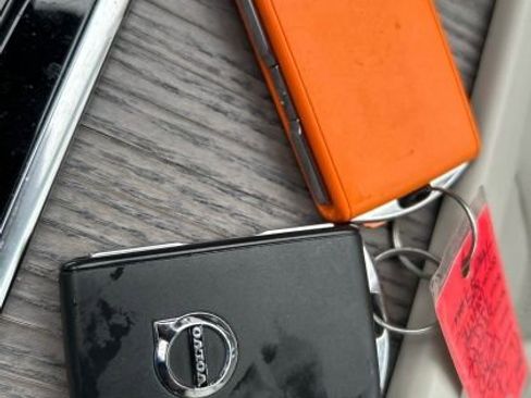 Certified 2023 Volvo XC90 B6 Plus w/ Protection Package image 9