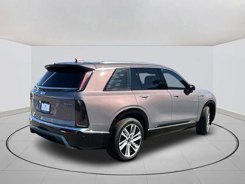 New 2026 Cadillac Vistiq Luxury image 11