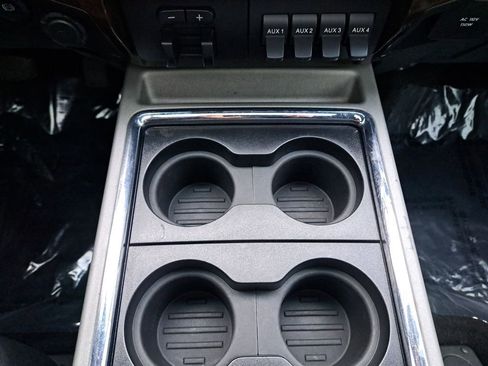 Used 2016 Ford F350 Platinum w/ Platinum Package image 24