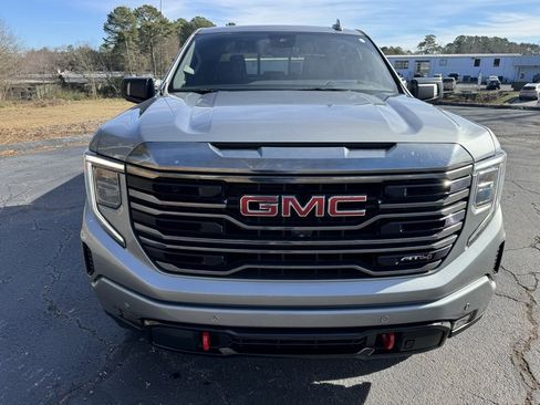 Used 2023 GMC Sierra 1500 AT4 w/ Technology Package image 17