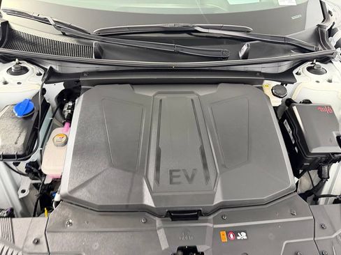 Used 2025 Hyundai Ioniq 5 Limited RWD image 31