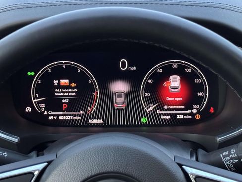 Certified 2025 Acura MDX w/ Technology Package image 26