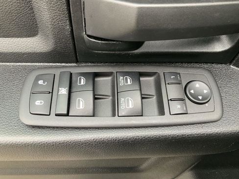 Used 2022 RAM 3500 Tradesman image 19