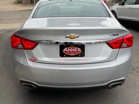 Used 2017 Chevrolet Impala Premier w/ Enhanced Convenience Package image 4