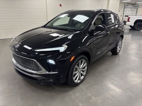 Used 2024 Buick Encore GX Avenir w/ Avenir Technology Package AWD/4WD image 3