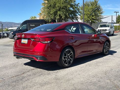 Used 2024 Nissan Sentra SR FWD image 7