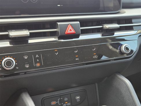 New 2026 Kia Sportage LX w/ LX Convenience Package image 13