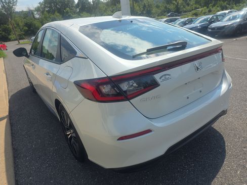 Used 2024 Honda Civic EX-L image 7