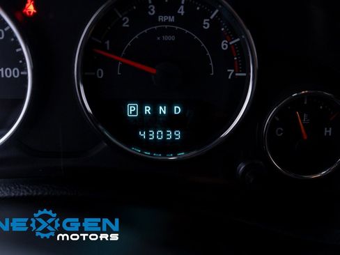 Used 2011 Jeep Wrangler Unlimited Rubicon image 11