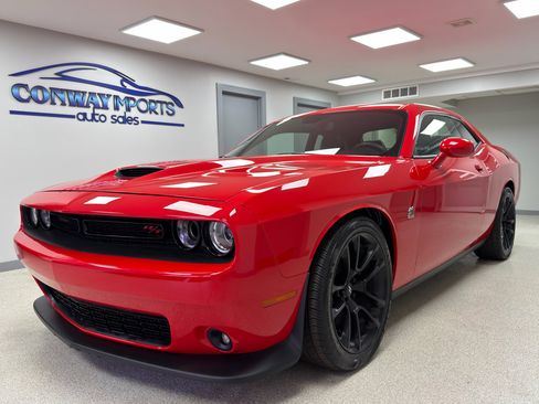 Used 2021 Dodge Challenger R/T Scat Pack w/ Plus Package image 1