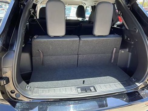 Used 2025 Mitsubishi Outlander SE AWD/4WD image 31
