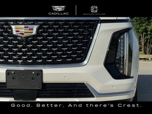 Used 2025 Cadillac Escalade ESV Premium Luxury w/ Touring Package AWD/4WD image 11