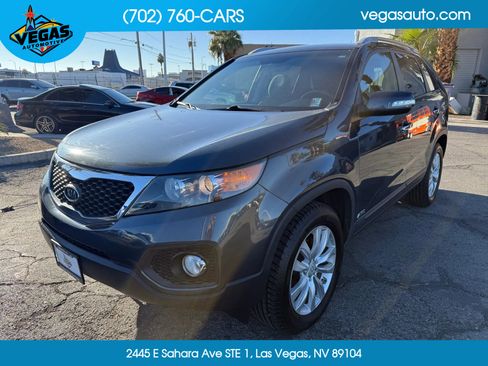 Used 2011 Kia Sorento LX w/ Convenience Pkg image 1