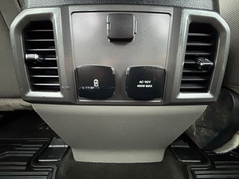 Used 2017 Ford F250 XLT w/ XLT Value Package image 20