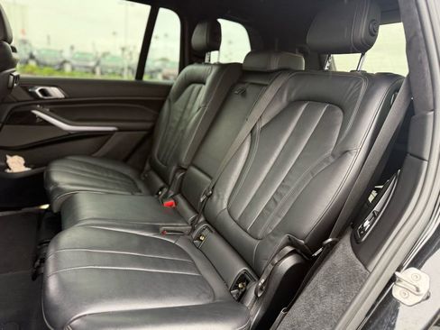 Used 2020 BMW X7 xDrive40i w/ M Sport Package image 4