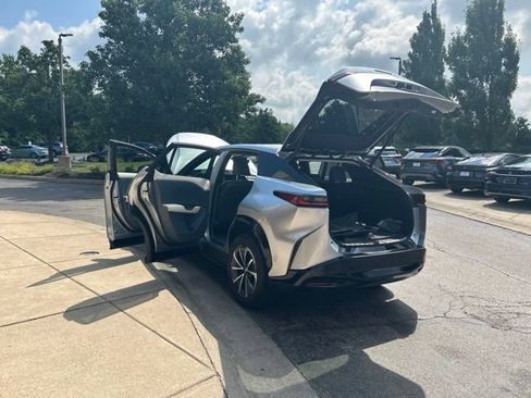 Used 2023 Lexus RZ 450e Premium w/ Technology Package AWD/4WD image 12
