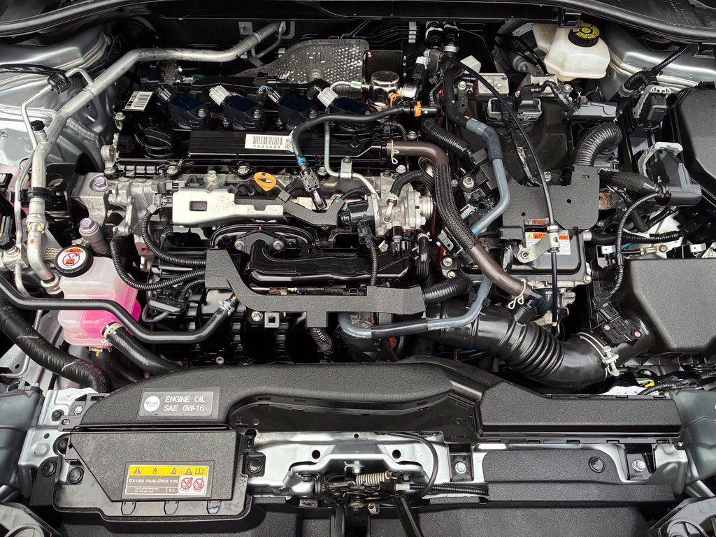 Used 2025 Toyota Corolla Cross AWD Hybrid image 31