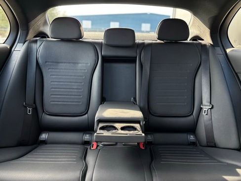 Used 2023 Mercedes-Benz C 300 4MATIC Sedan image 52