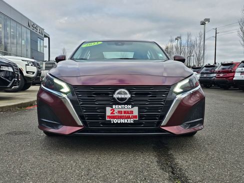 Certified 2023 Nissan Altima 2.5 SV image 2