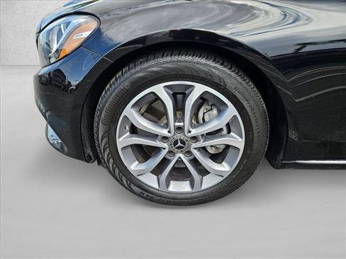 Used 2017 Mercedes-Benz C 300 Sedan image 23