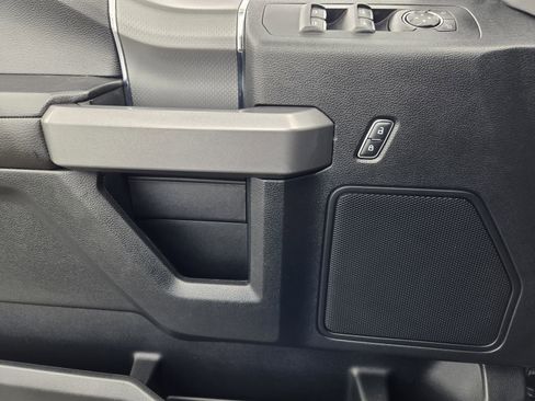 Used 2015 Ford F150 XLT w/ Equipment Group 302A Luxury image 20