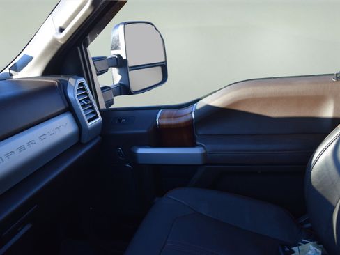 Used 2017 Ford F350 King Ranch w/ King Ranch Ultimate Package image 15