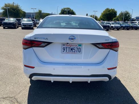 Used 2022 Nissan Sentra SV FWD image 6