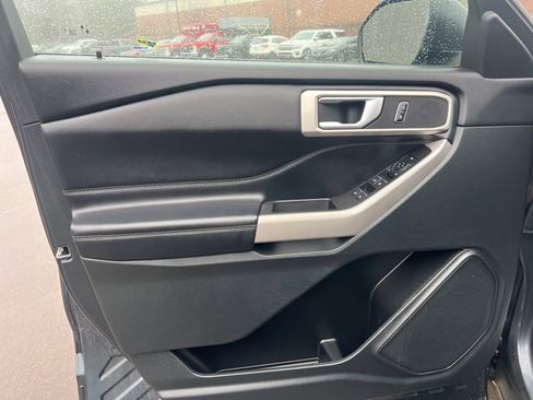 Used 2023 Ford Explorer XLT w/ Equipment Group 202A image 22