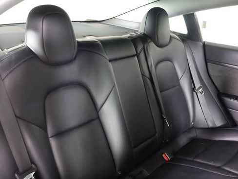 Used 2021 Tesla Model 3 Performance image 35