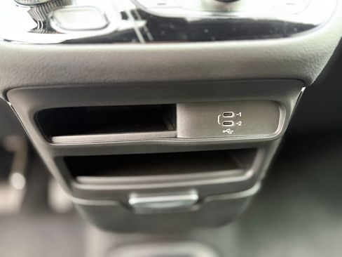 New 2026 Chrysler Pacifica Select image 19