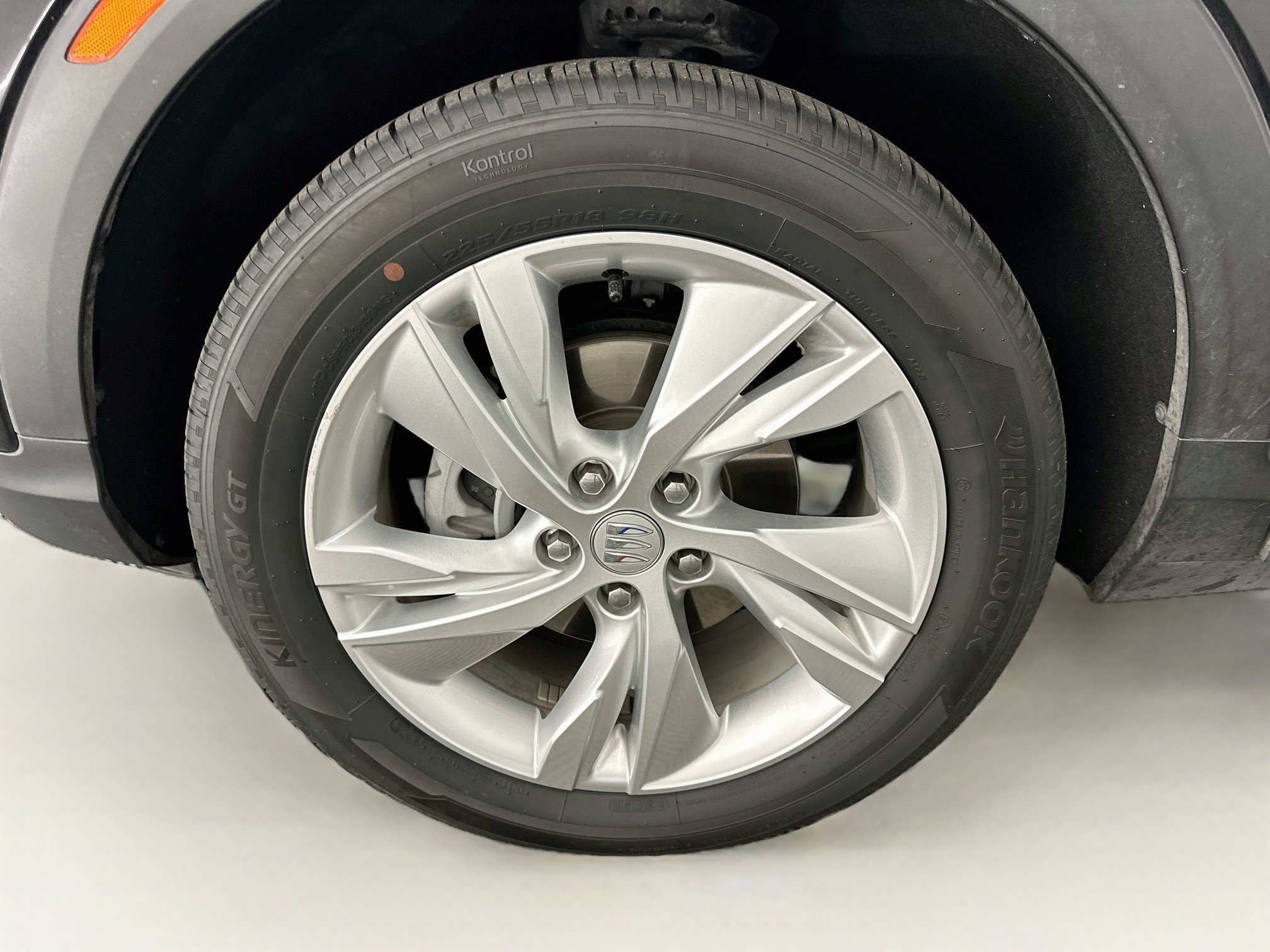 Used 2025 Buick Encore GX Preferred AWD/4WD image 35