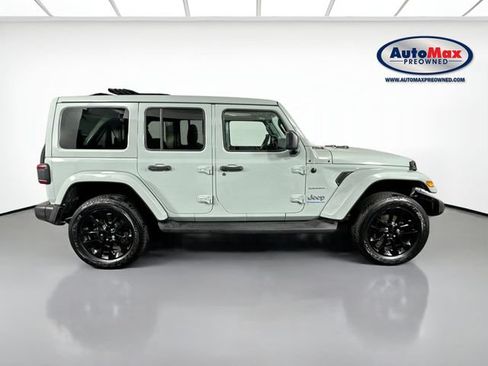 Used 2023 Jeep Wrangler Unlimited Sahara w/ Cold Weather Group AWD/4WD image 10