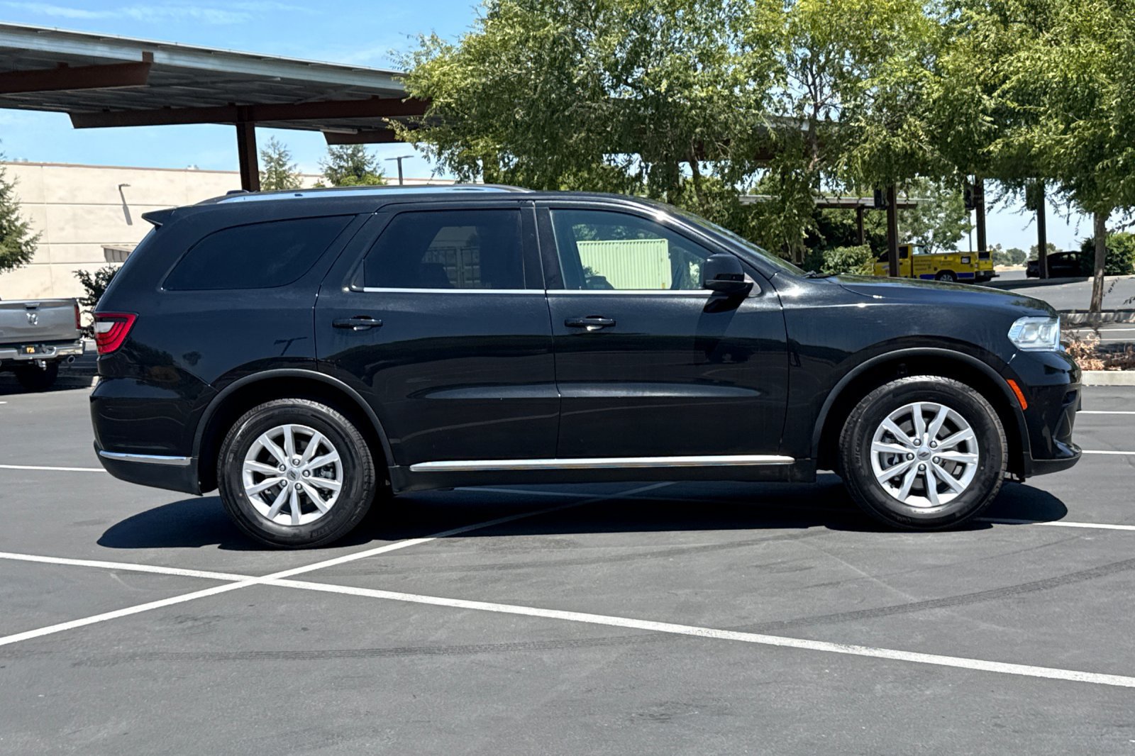 Used 2023 Dodge Durango SXT RWD image 10