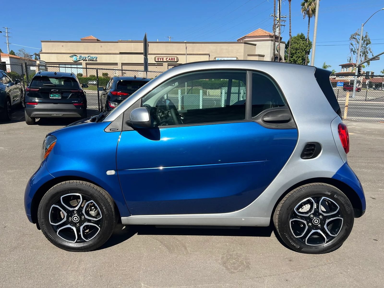 Used 2018 smart fortwo electric drive RWD image 8
