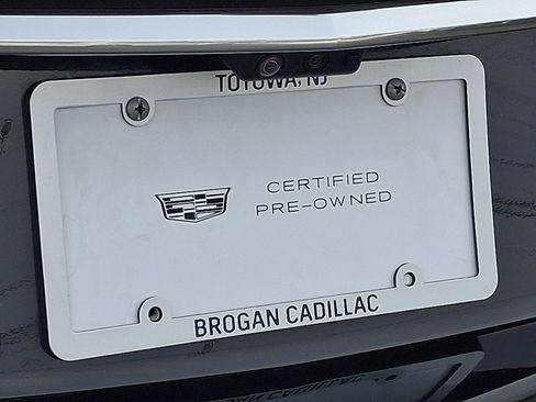 Certified 2023 Cadillac XT5 Sportv w/ Technology Package image 12