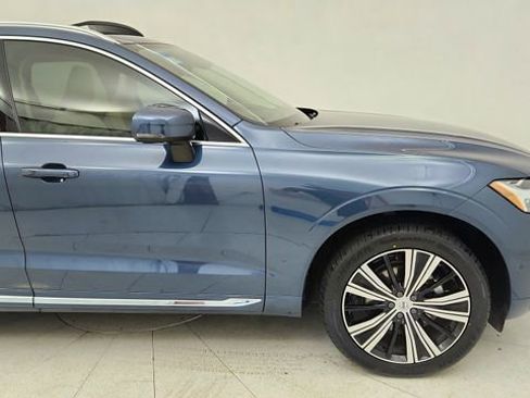 Used 2023 Volvo XC60 B5 Plus w/ Climate Package image 7