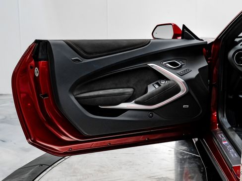 Used 2023 Chevrolet Camaro ZL1 image 75