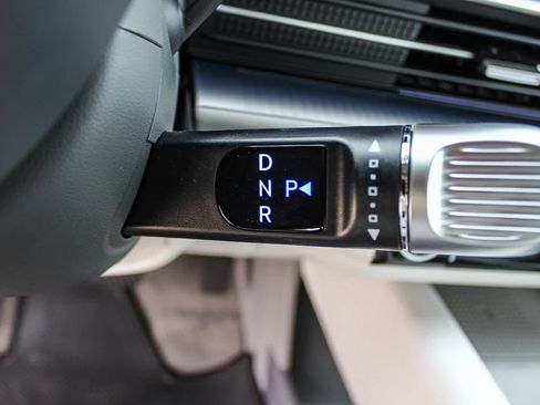 New 2025 Hyundai Ioniq 6 SEL image 22