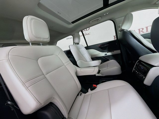 New 2026 Lincoln Aviator 2WD image 31